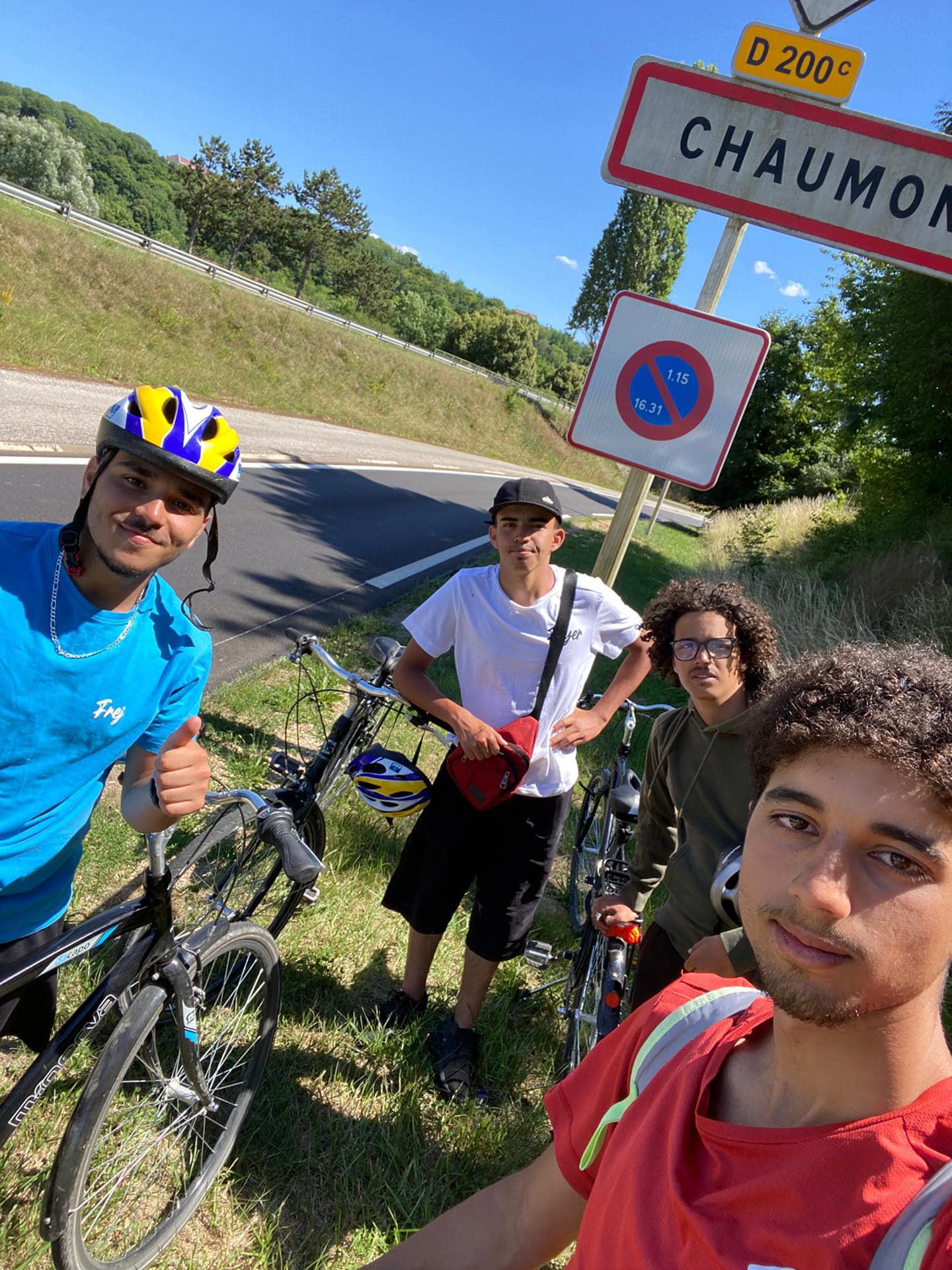 Photo des jeunes en voyage